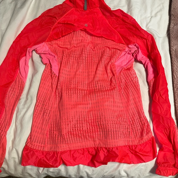 Lulu Run Wild Jacket size 6 - Picture 4 of 5